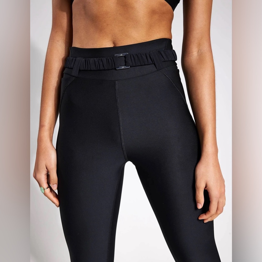Alo Yoga leggings - attached belt